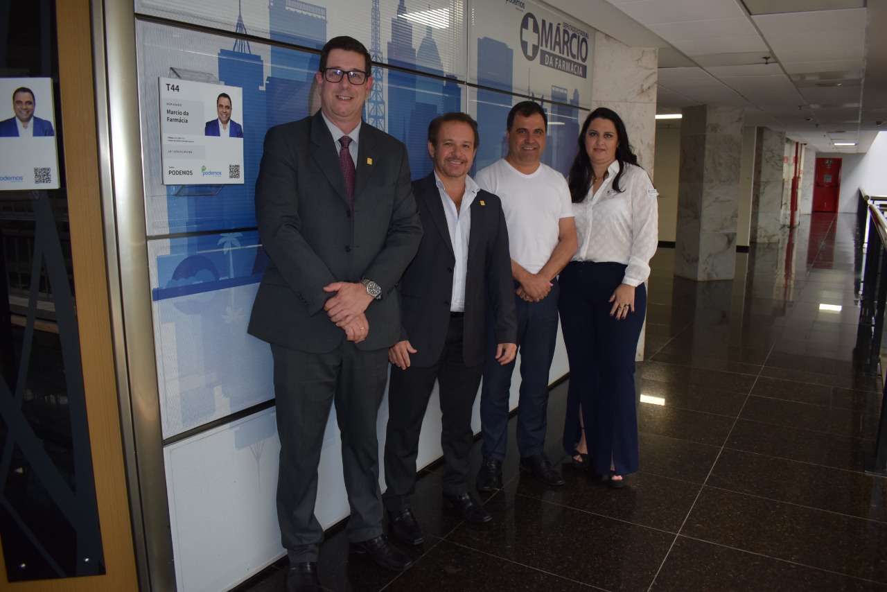 Dr. Adriano Falvo, Dr. Marcelo Polacow, Deputado Márcio da Farmácia e Dra. Danyelle Marini