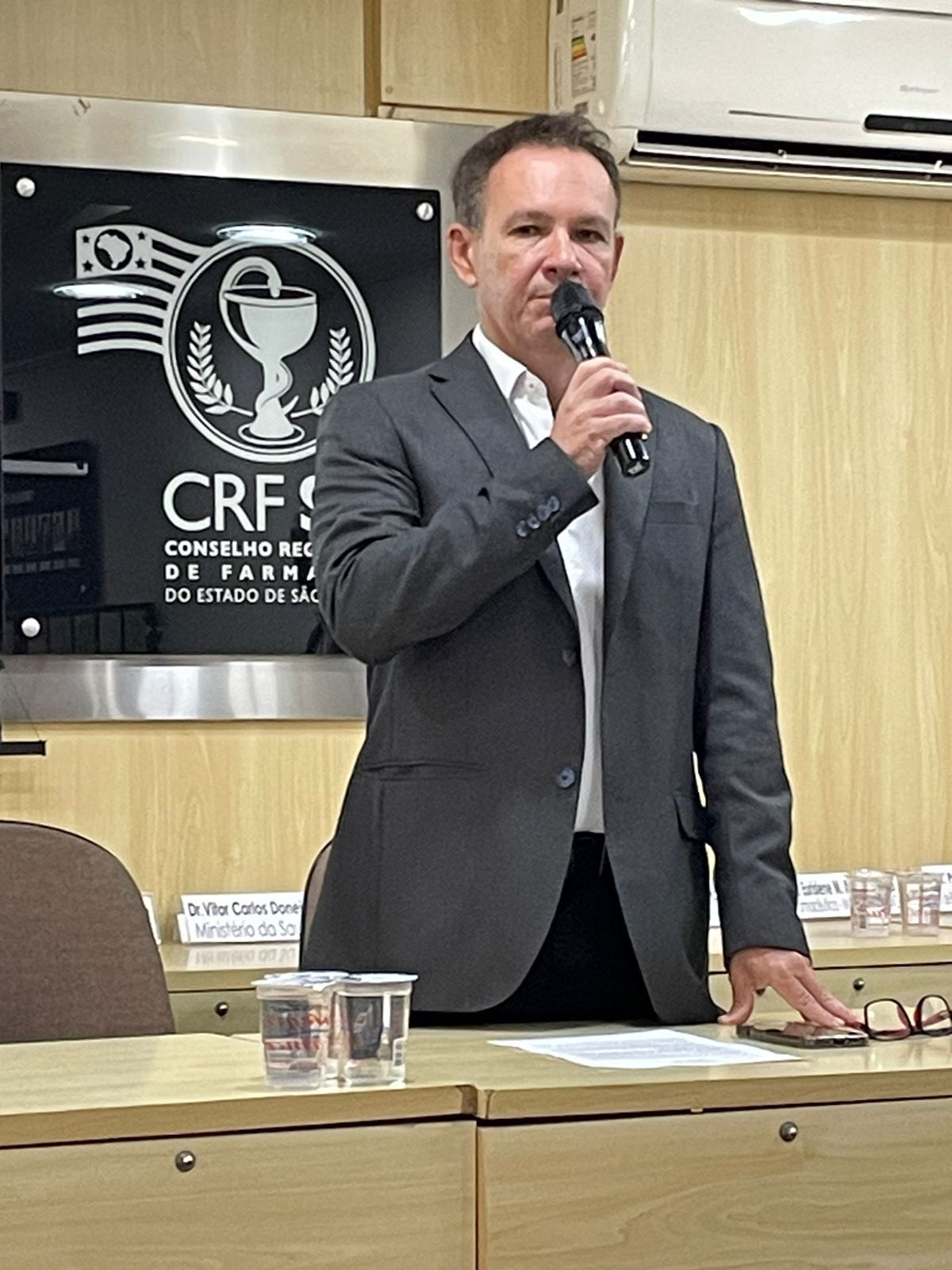 Dr. Marcelo Polacow, presidente do CRF-SP, realizou a abertura do evento