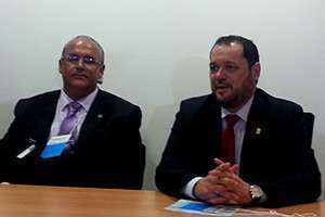 Dr. Saulo de Carvalho Junior, presidente da Anfarlog e dr. Pedro Menegasso, presidente do CRF-SP