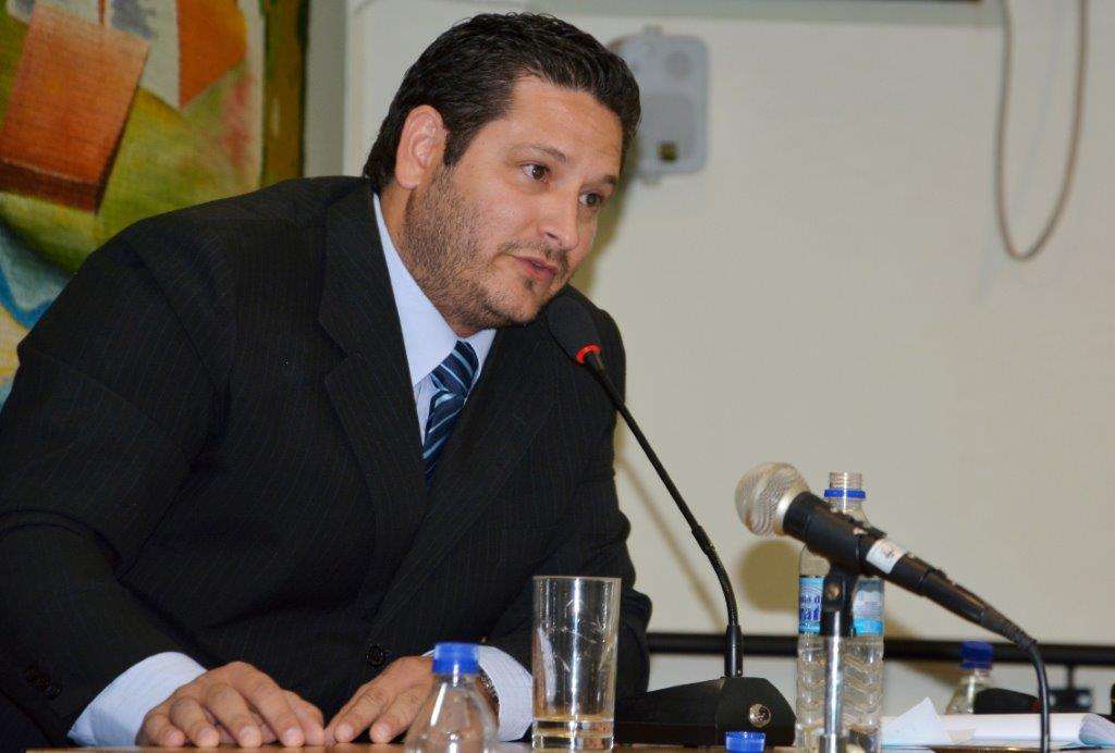 O vereador Thomaz Caveanha, de Mogi Guaçu, autor do projeto de lei que resultou na lei sobre os serviços farmacêuticos em farmácias e drogarias do município
