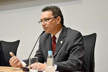 Dr. Marcos Machado, presidente do CRF-SP destacou a precariedade do sistema público de saúde 