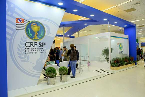 Estante do CRF-SP está situado no 5º andar do Centro de Convenções Frei Caneca