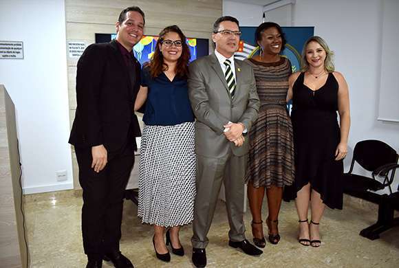 Dr. Gustavo Lemos, Dra. Patrícia Liquieri, Dr. Marcos Machado, Dra. Claudia Pereira e Dra. Luciana Canetto 