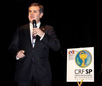Dr. Carlos Maurício Barbosa, presidente da Ordem dos Farmacêuticos de Portugal