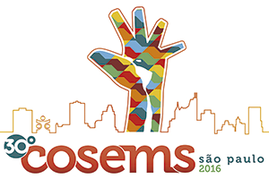 Logotipo do COSEMS 2016, formado pela ilustração de uma mão multicolorida sobre o desenho de uma paisagem de arranha-céus