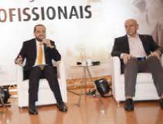 Dr. Pedro Eduardo Menegasso e o Prof. Leandro Karnal durante o Seminário de Ética em 2016